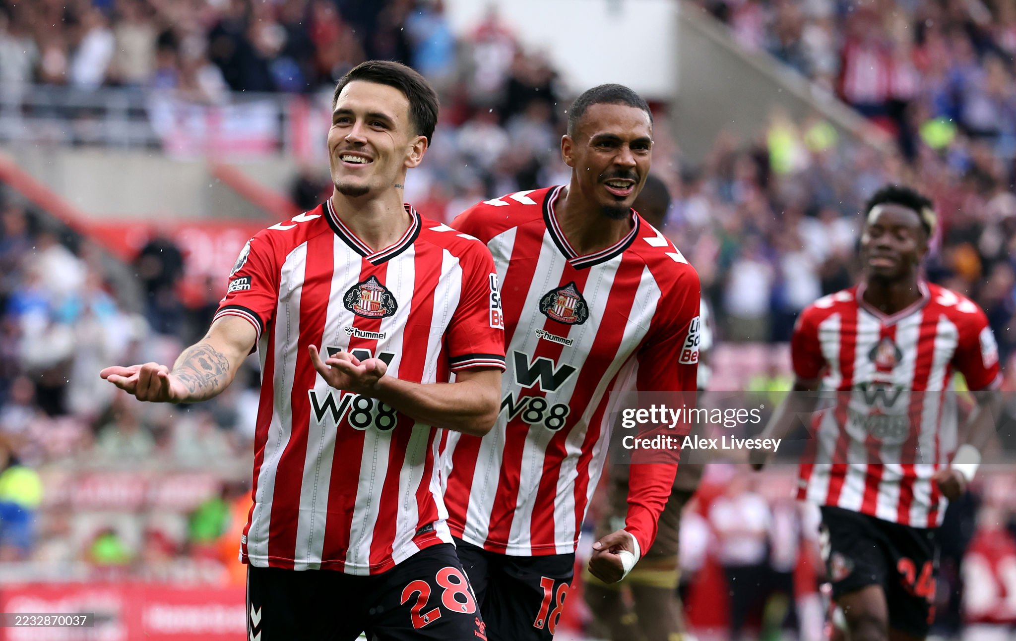 Sunderland players celebrate a goal