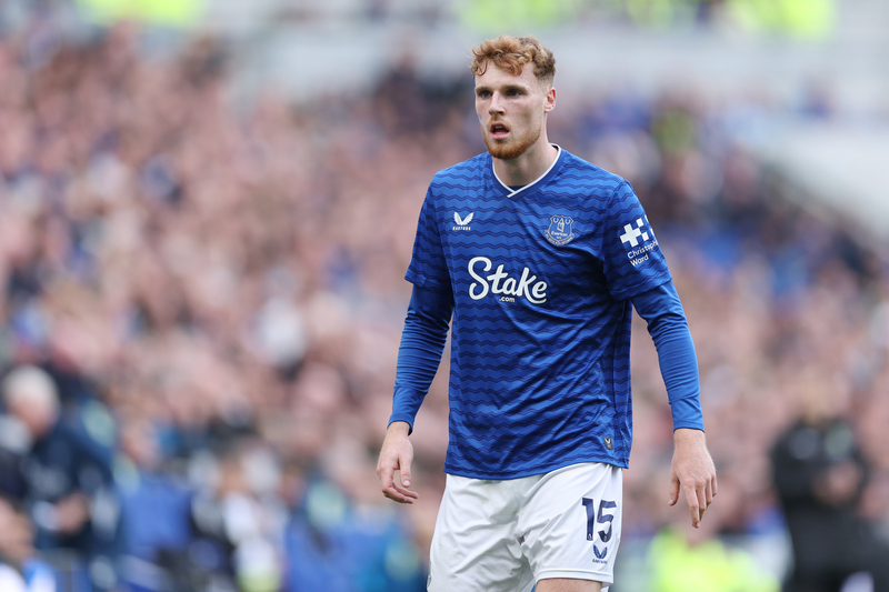 Everton player