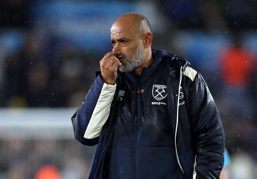 West Ham United are ready to spend €20 million for Dro Fernandez