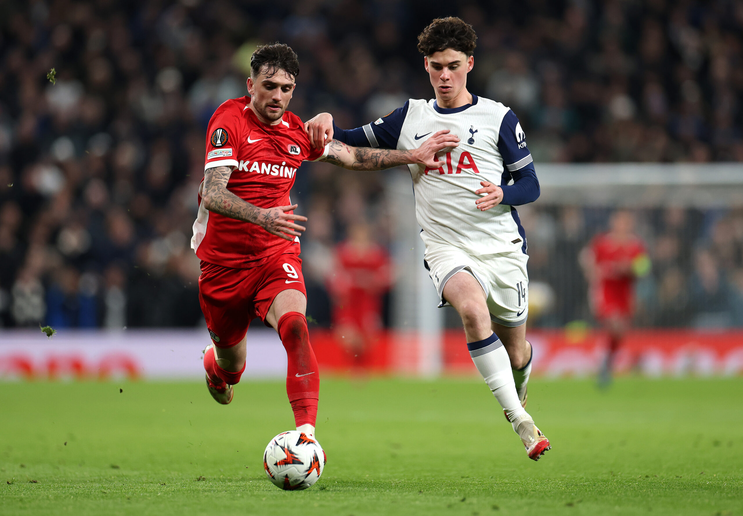 Leeds United target Parrott in action against Spurs