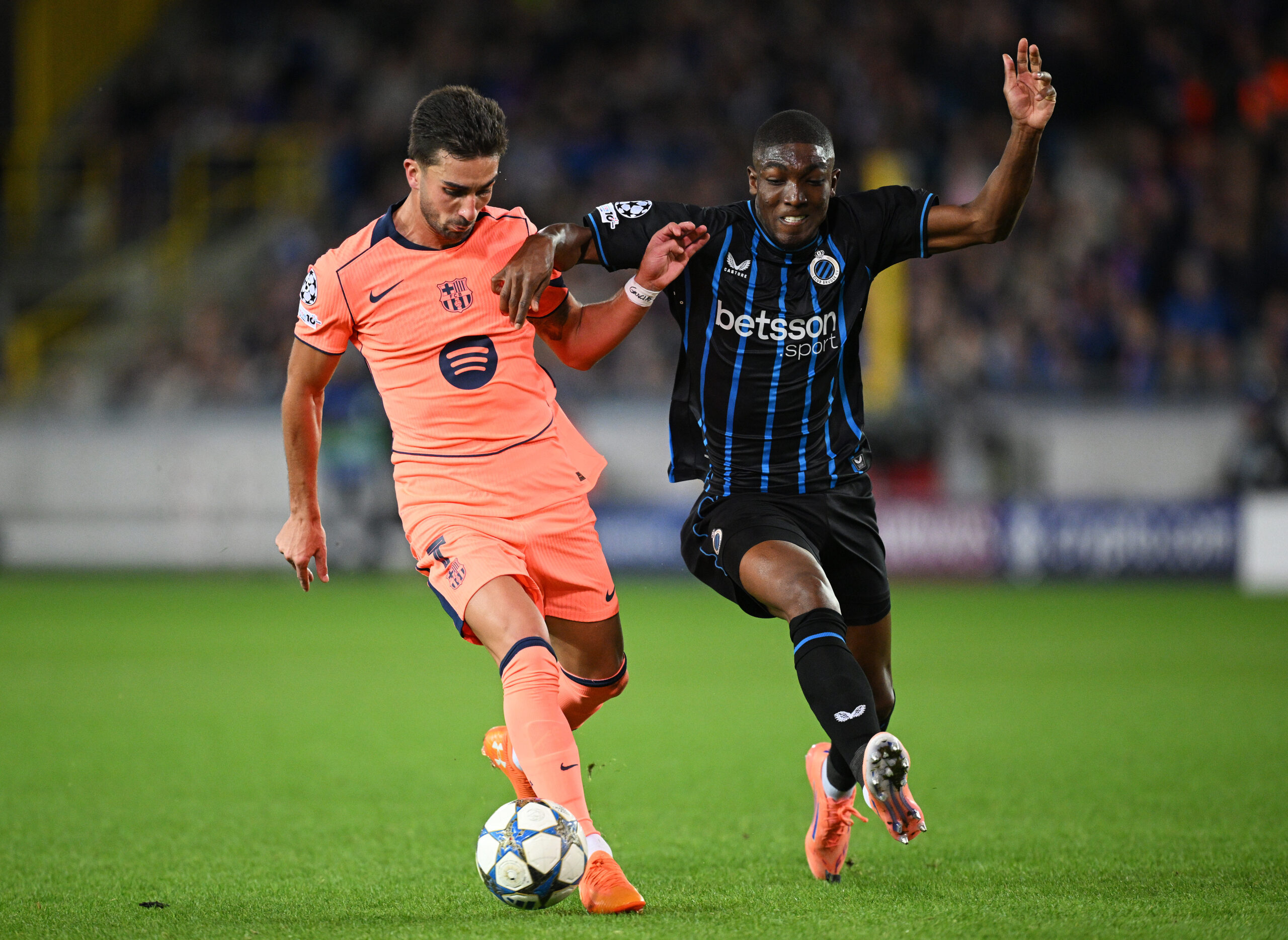 Liverpool target Ordóñez in action against Barcelona