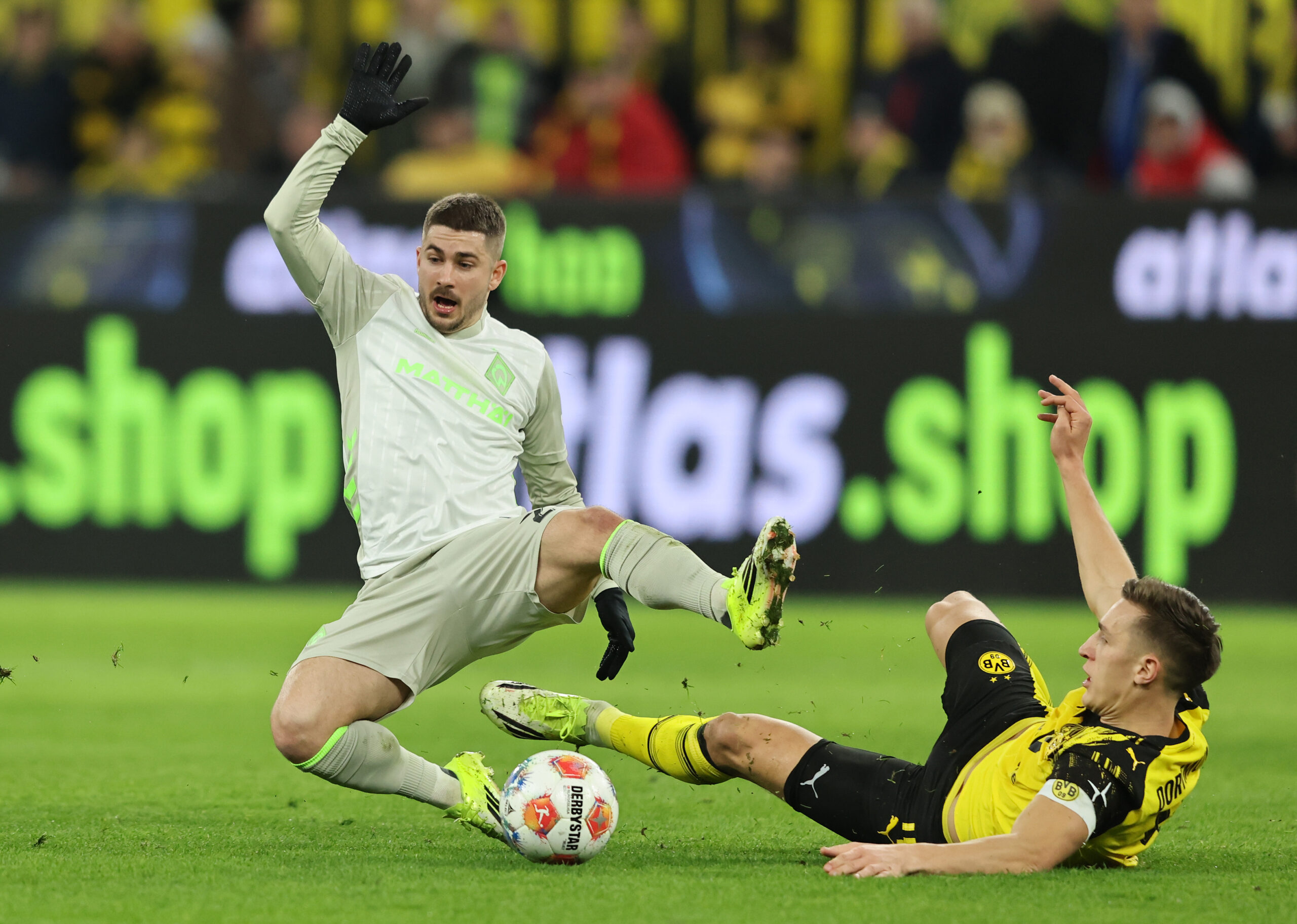 Leeds United Made No Contacts To Sign 25-Year-Old Midfielder