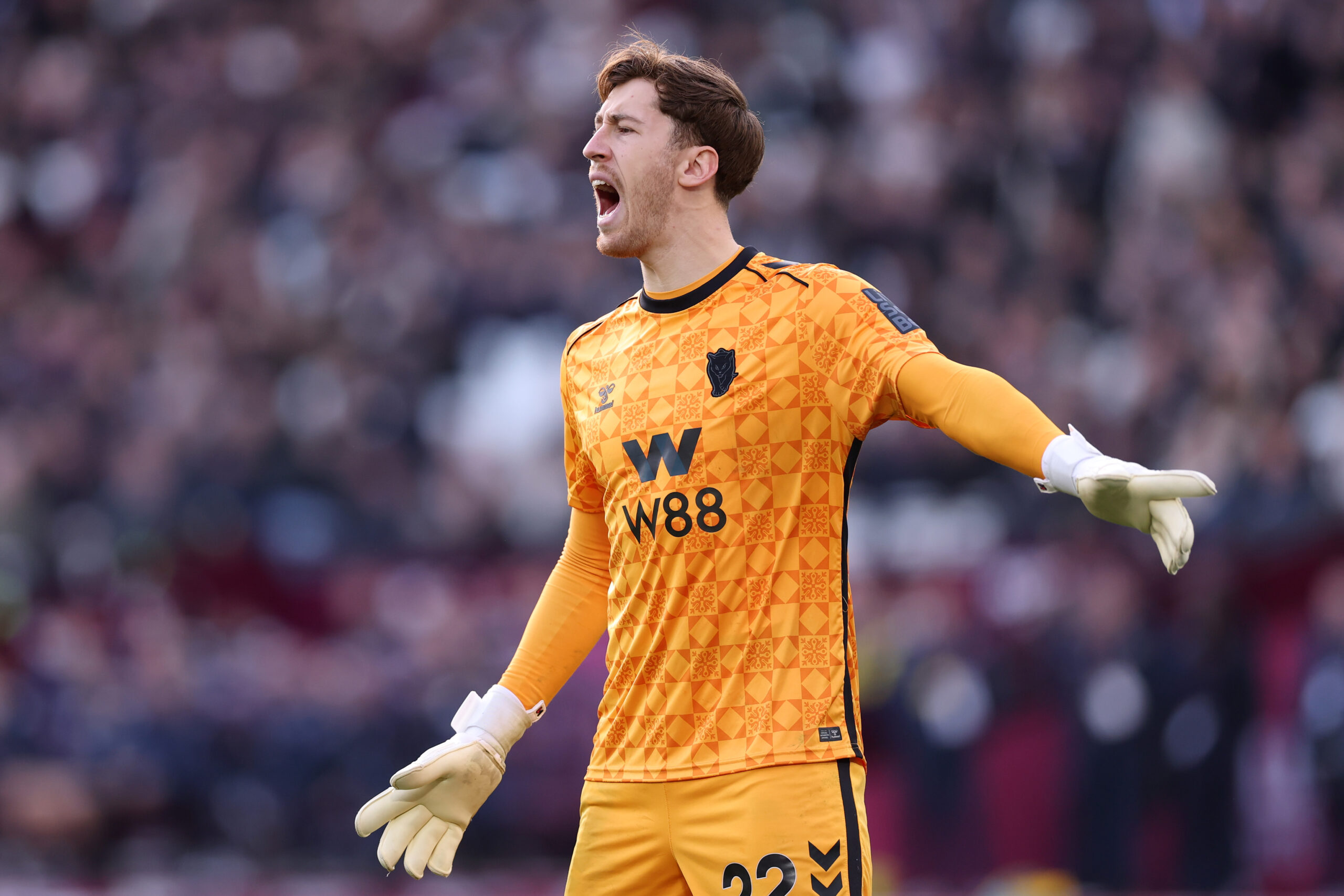 Sunderland slap a £50m price tag on Robin Roefs as Liverpool, Chelsea, and Man City circle. Will the Dutch star leave?