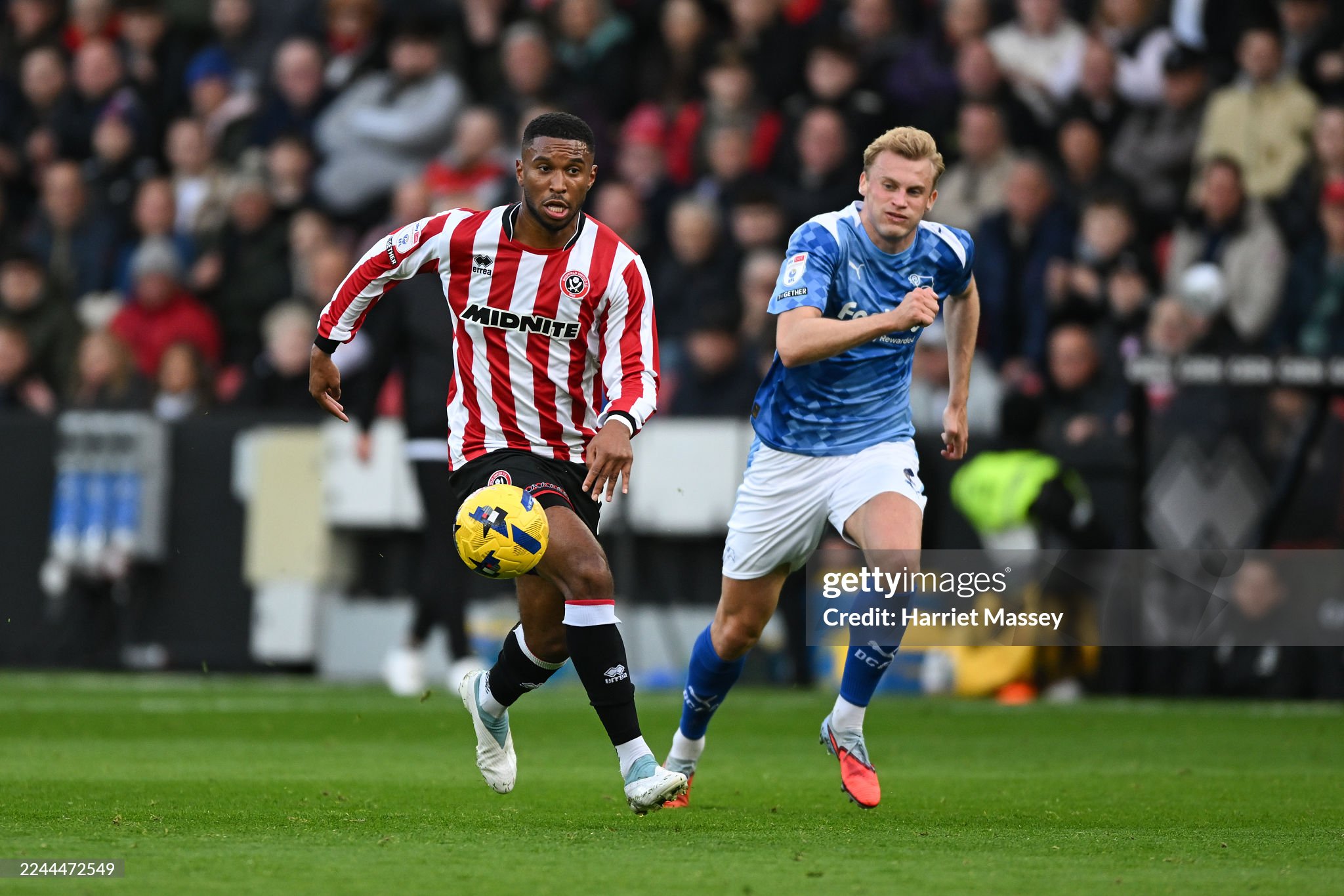 Celtic and Rangers target Campbell in action against Derby County
