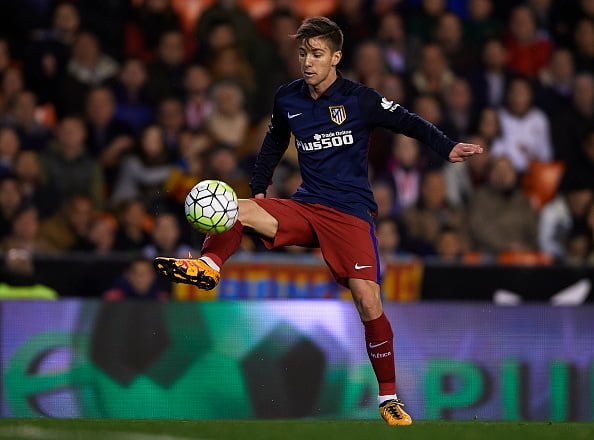 VALENCIA, SPAIN - MARCH 06:  Luciano Vietto of Atletico de Madrid controls the ball during the La Liga match between Valencia CF and Atletico de Madrid at Estadi de Mestalla on March 06, 2016 in Valencia, Spain.  (Photo by Manuel Queimadelos Alonso/Getty Images)
