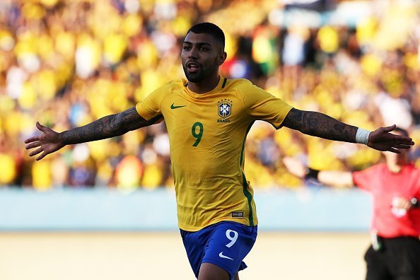 GOIANIA, BRAZIL - JULY 30: Gabriel Barbosa #9 of Brazil celebrates scoring his team's first goal during the international friendly match between Japan and Brazil at the Estadio Serra Dourada on July 30, 2016 in Goiania, Brazil.  (Photo by Koji Watanabe/Getty Images)