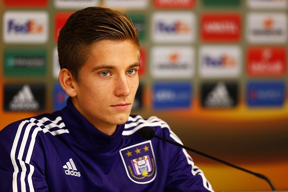 BRUSSELS, BELGIUM - OCTOBER 21:  Dennis Praet of Anderlecht speaks to the media during a RSC Anderlecht training press conference ahead of the UEFA Europa League match against Tottenham Hotspur at Constant Vanden Stock Stadium on October 21, 2015 in Brussels, Belgium.  (Photo by Dean Mouhtaropoulos/Getty Images)