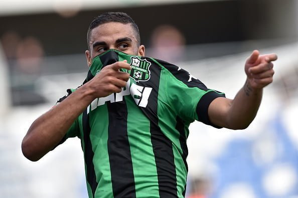 REGGIO NELL'EMILIA, ITALY - SEPTEMBER 18:  Gregoire Defrel of US Sassuolo celebrates after scoring the goal 2-0 during the Serie A match between US Sassuolo and Genoa CFC at Mapei Stadium - Citta' del Tricolore on September 18, 2016 in Reggio nell'Emilia, Italy.  (Photo by Giuseppe Bellini/Getty Images)