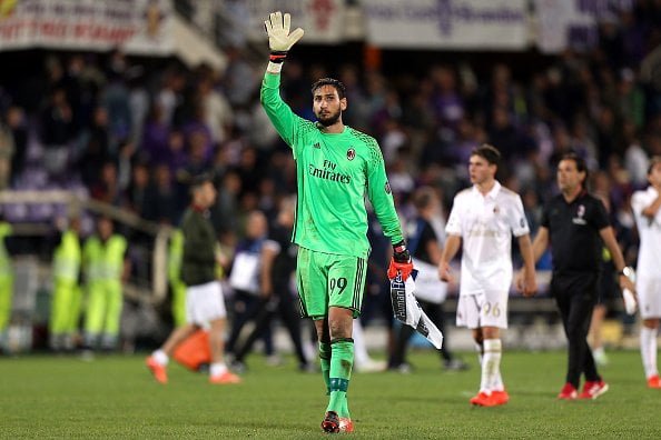 FLORENCE, ITALY - SEPTEMBER 25: Gianluigi Donnarumma of AC Milan reacts during the Serie A match between ACF Fiorentina and AC Milan at Stadio Artemio Franchi on September 25, 2016 in Florence, Italy.  (Photo by Gabriele Maltinti/Getty Images)