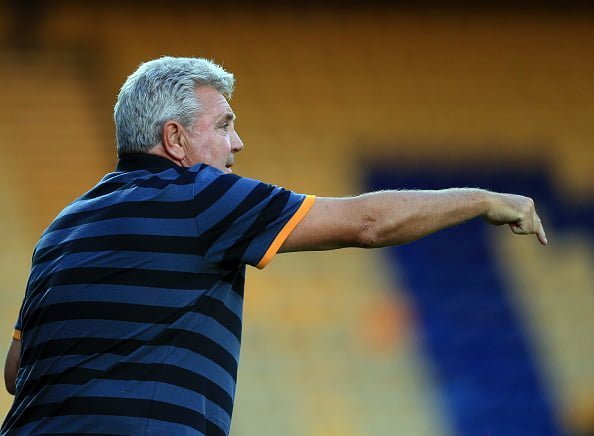 MANSFIELD, ENGLAND - JULY 19:  Steve Bruce manager of Hull City during the pre-season friendly match between Mansfield Town and Hull City at the One Call Stadium on July 19, 2016 in Mansfield, England. (Photo by Clint Hughes/Getty Images)"n