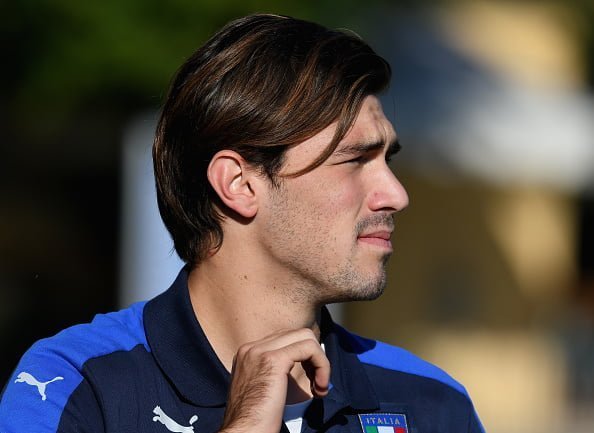 FLORENCE, ITALY - OCTOBER 04:  Alessio Romagnoli  of Italy looks on prior to the training session at the club's training ground at Coverciano on October 4, 2016 in Florence, Italy.  (Photo by Claudio Villa/Getty Images)