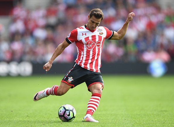 Cedric Soares of Southampton in action during the Premier League match between Southampton and Swansea City at St Mary's Stadium on September 18, 2016 in Southampton, England.  (Photo by Michael Regan/Getty Images)