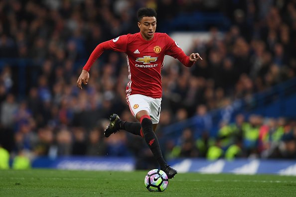 LONDON, ENGLAND - OCTOBER 23:  Jesse Lingard of Manchester United in action during the Premier League match between Chelsea and Manchester United at Stamford Bridge on October 23, 2016 in London, England.  (Photo by Mike Hewitt/Getty Images)