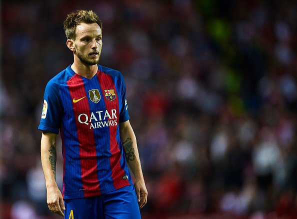 Ivan Rakitic of FC Barcelona looks on during the match between Sevilla FC vs FC Barcelona as part of La Liga at Ramon Sanchez Pizjuan Stadium on November 6, 2016 in Seville, Spain.  (Photo by Aitor Alcalde/Getty Images)