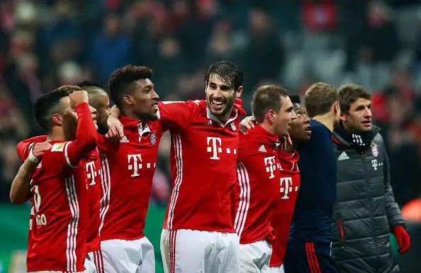 MUNICH, GERMANY - FEBRUARY 07:  Javi Martinez of Bayern Muenchen and team mates celebrate victory after the DFB Cup Round Of 16 match between Bayern Muenchen and VfL Wolfsburg at Allianz Arena on February 7, 2017 in Munich, Germany.  (Photo by Adam Pretty/Bongarts/Getty Images)