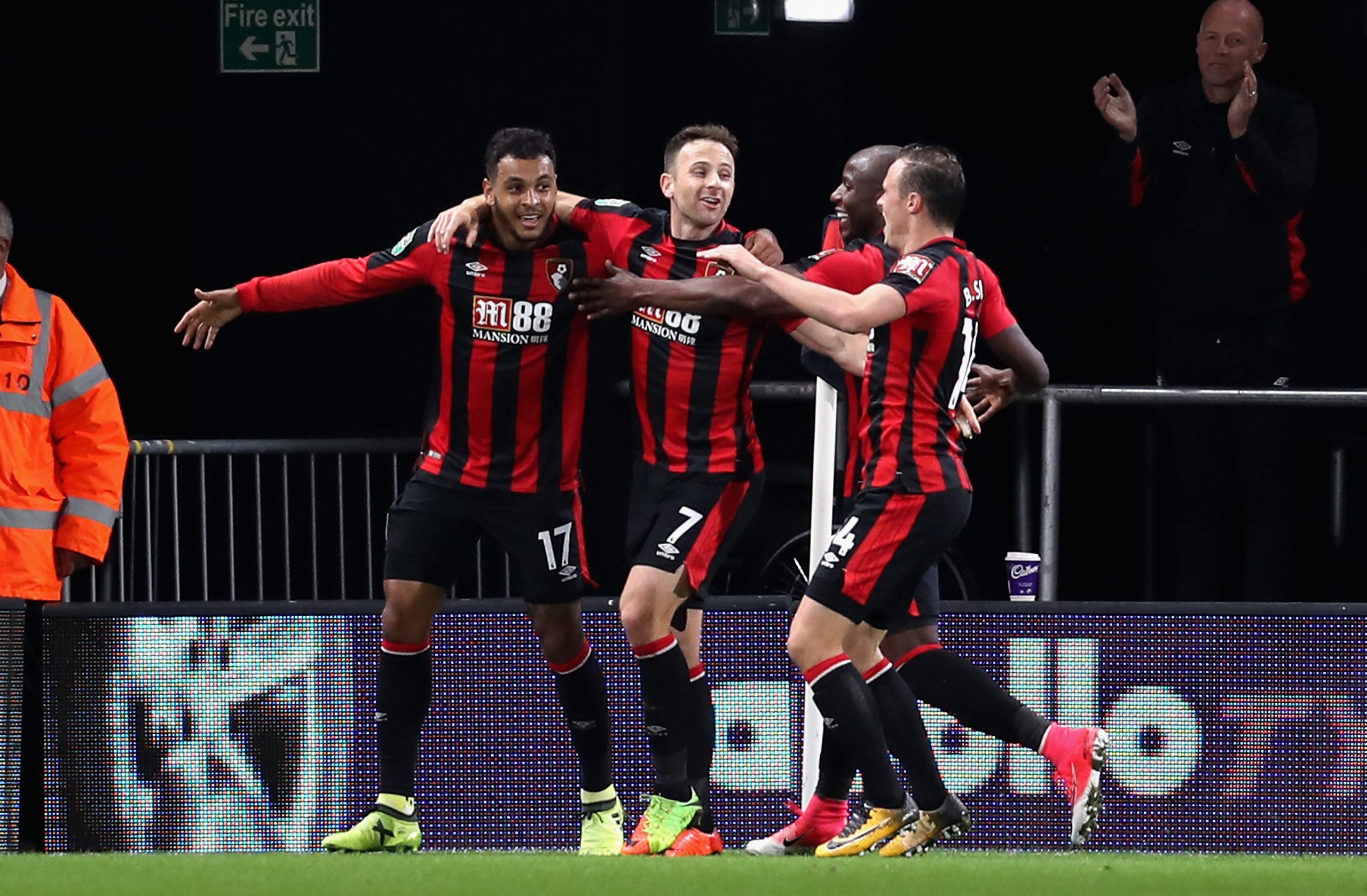 BOURNEMOUTH, ENGLAND - SEPTEMBER 19:  Joshua King of AFC Bournemouth celebrates scoring his sides first goal with team mates during the Carabao Cup Third Round match between AFC Bournemouth and Brighton and Hove Albion at Vitality Stadium on September 19, 2017 in Bournemouth, England.  (Photo by Christopher Lee/Getty Images)
