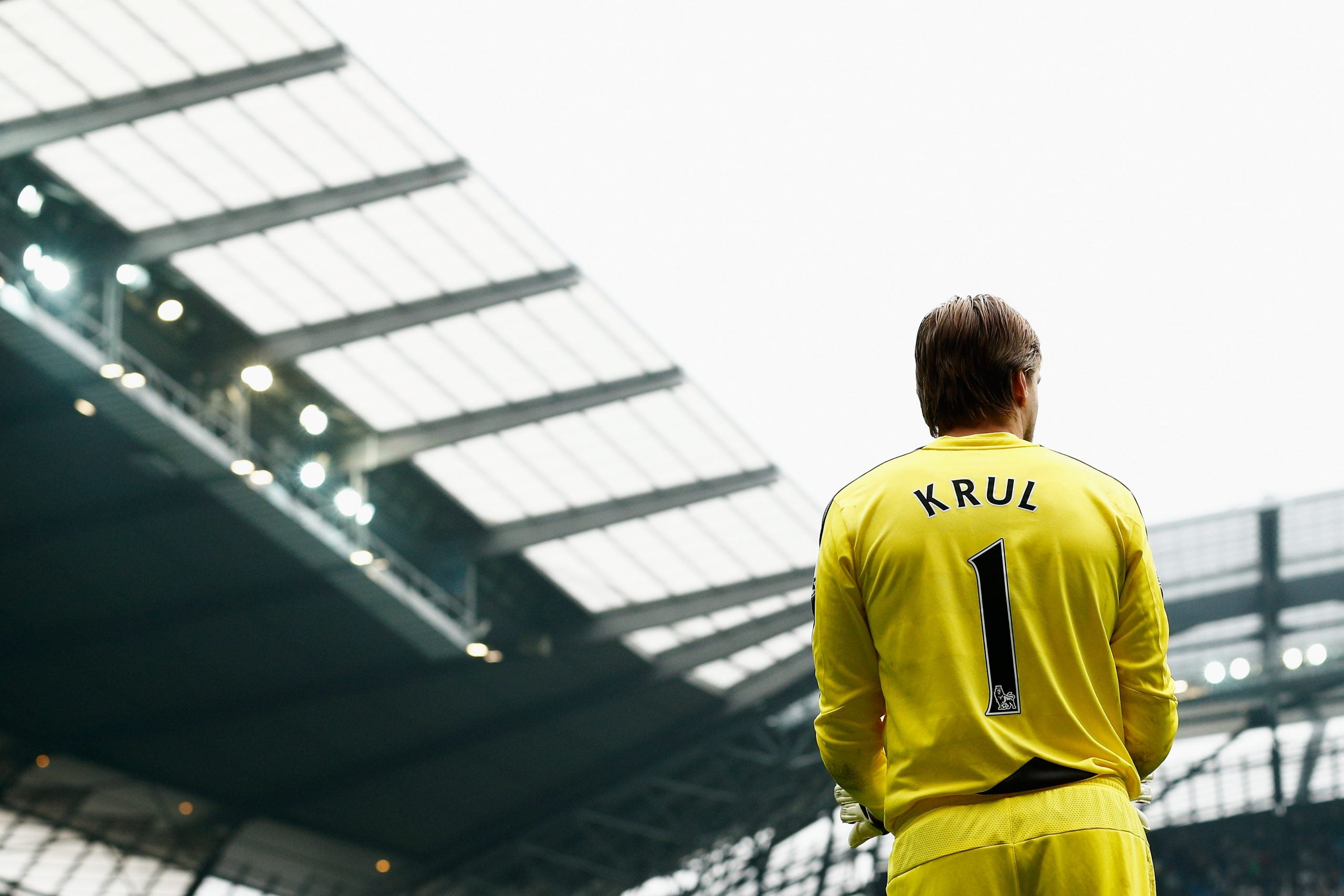 MANCHESTER, ENGLAND - OCTOBER 03:  Tim Krul of Newcastle United looks on during the Barclays Premier League match between Manchester City and Newcastle United at Etihad Stadium on October 3, 2015 in Manchester, United Kingdom.  (Photo by Dean Mouhtaropoulos/Getty Images)