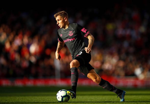 Everton ready to offer Lucas Digne a new contract (Digne is seen in the photo)