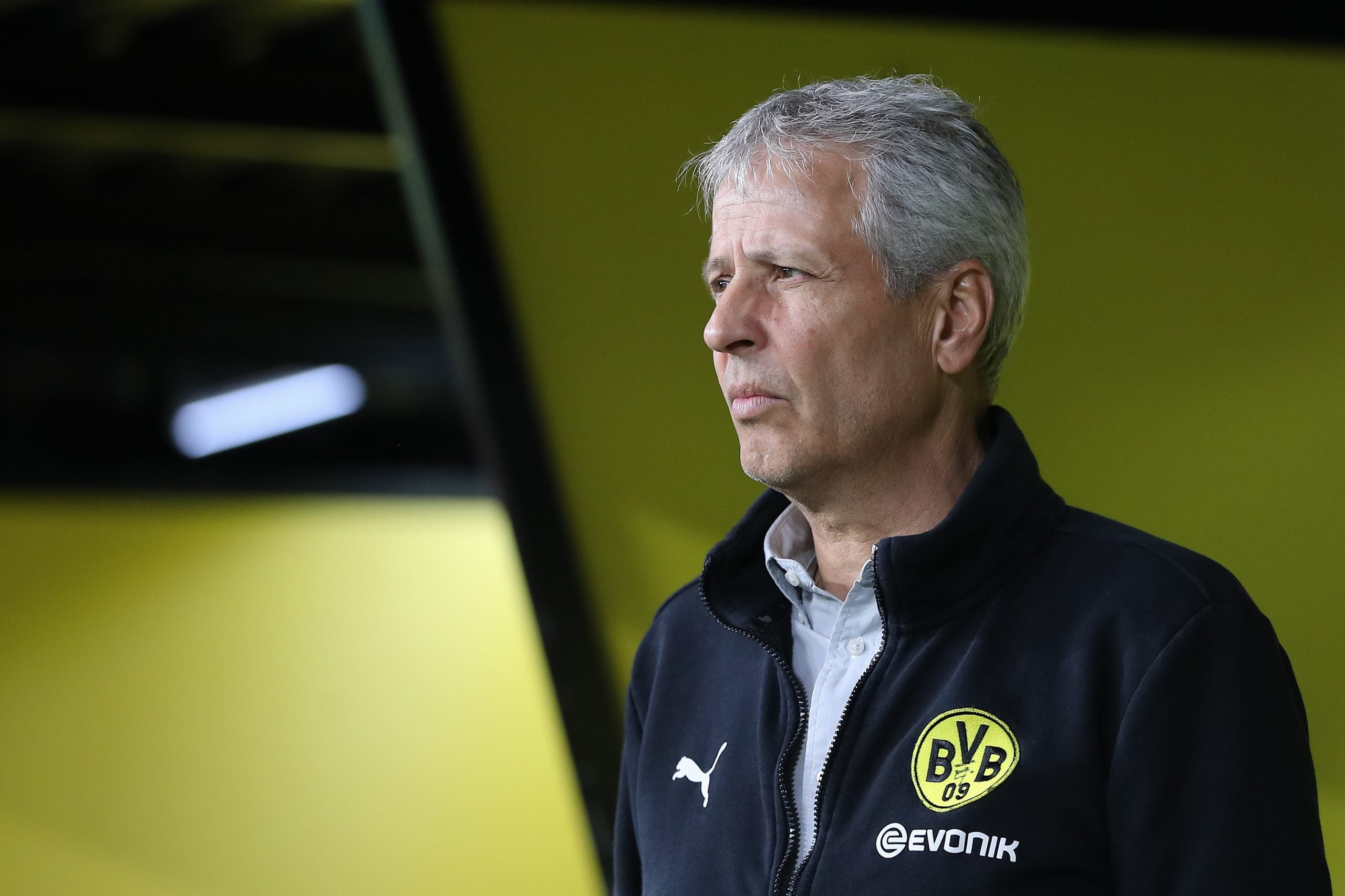 Borussia Dortmund host FC Schalke in the Revierderby - Can Favre guide his team to a victory?