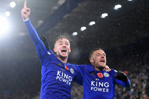 James Maddison of Leicester City celebrates with teammate Jamie Vardy after scoring his team's second goal during the Premier League match between Leicester City and Arsenal FC at The King Power Stadium on November 09, 2019 in Leicester, United Kingdom. (Photo by Michael Regan/Getty Images)