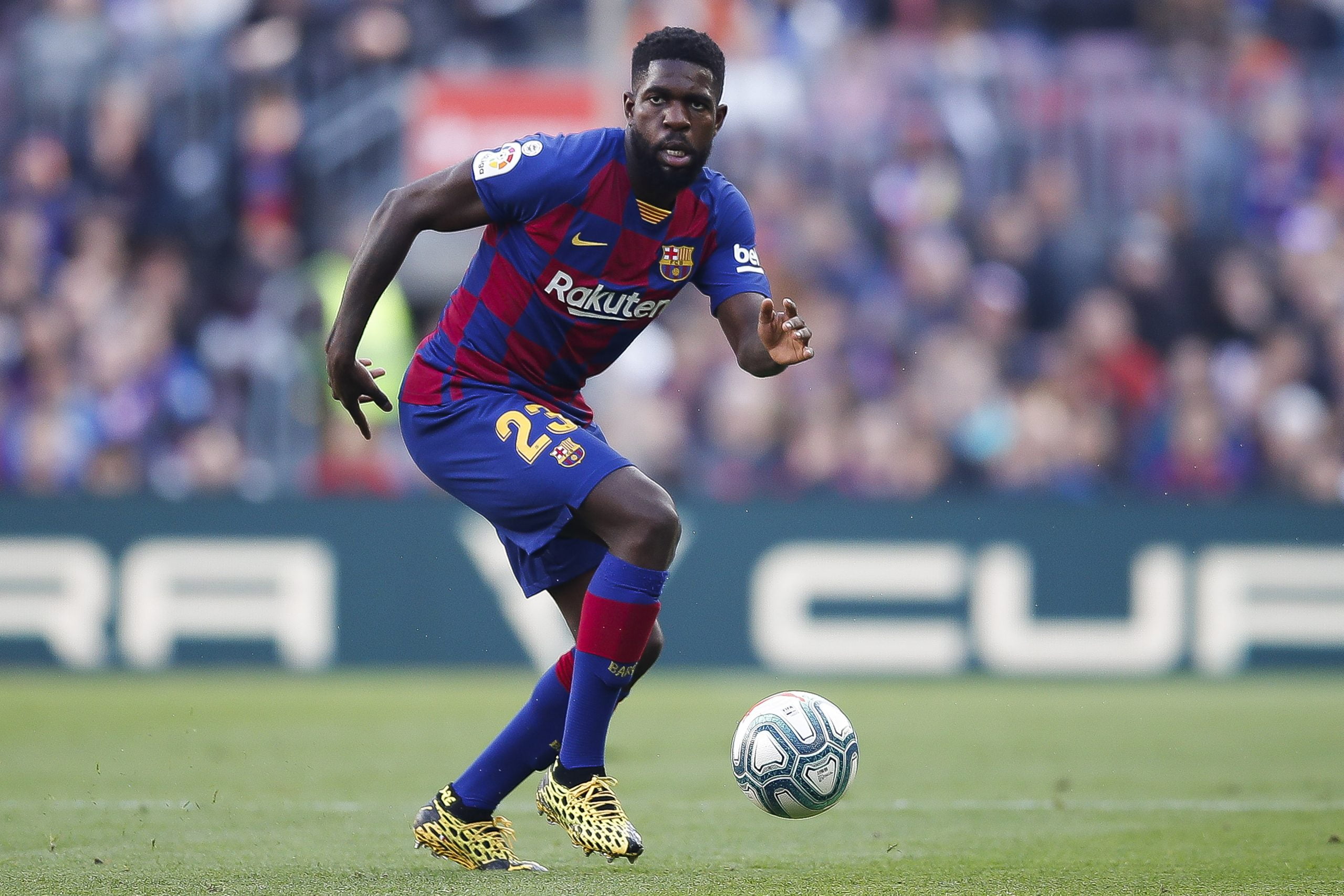 BARCELONA, SPAIN - FEBRUARY 15: Samuel Umtiti of FC Barcelona controls the ball during the Liga match between FC Barcelona and Getafe CF at Camp Nou on February 15, 2020 in Barcelona, Spain. (Photo by Eric Alonso/Getty Images)