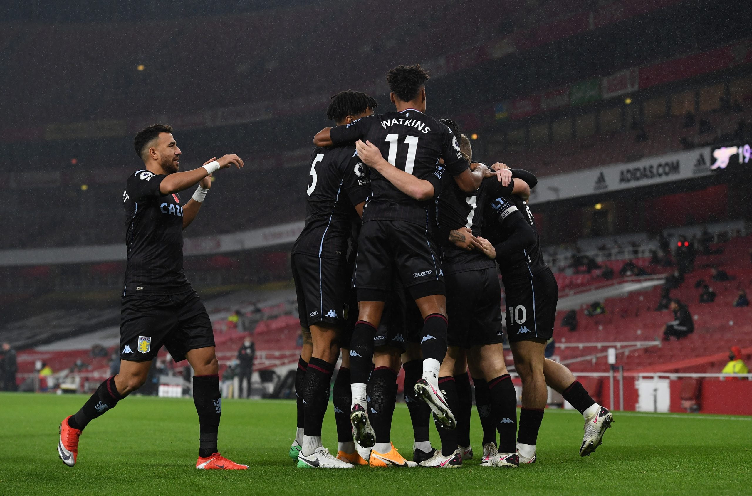 Predicted 4-2-3-1 Aston Villa Lineup Vs West Bromwich Albion - Villa celebrate