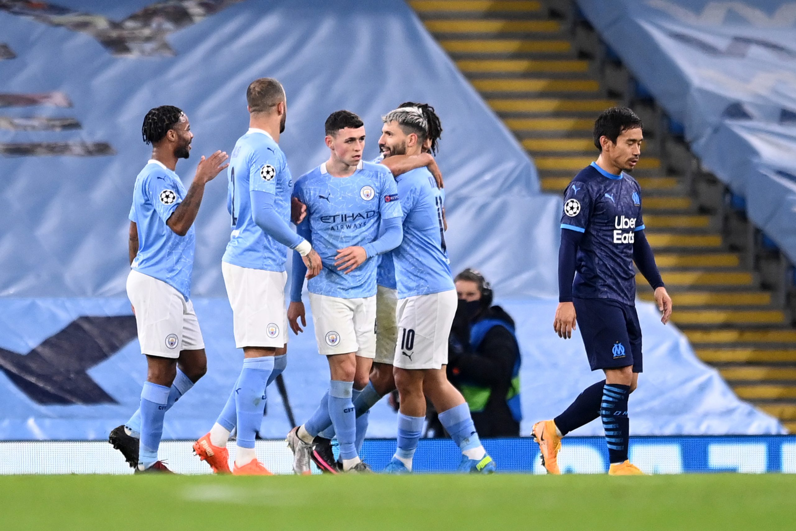 4-3-3 Manchester City Predicted Lineup Vs Aston Villa (Man City players are celebrating in the photo)