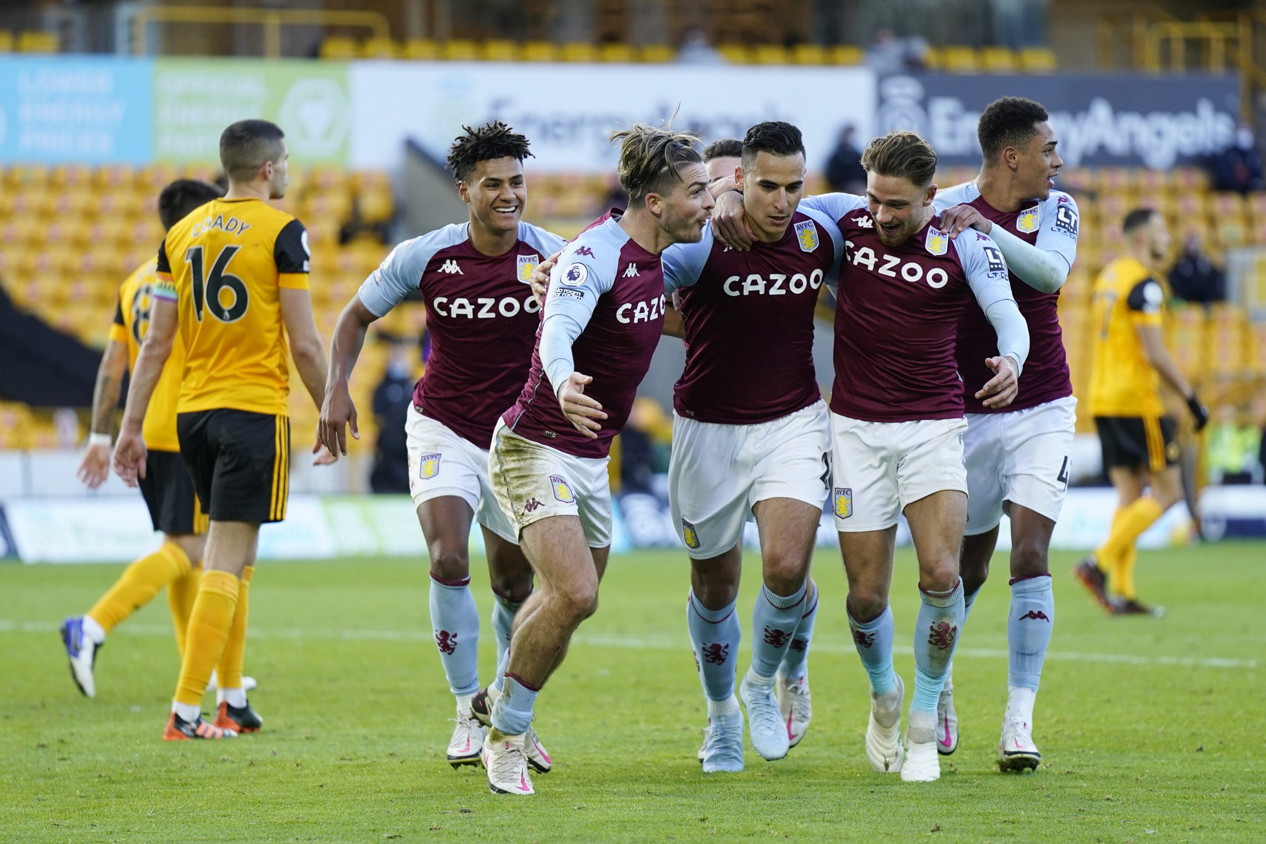 4-2-3-1 Aston Villa Predicted Lineup Vs Brighton (Aston Villa players are celebrating in the photo)
