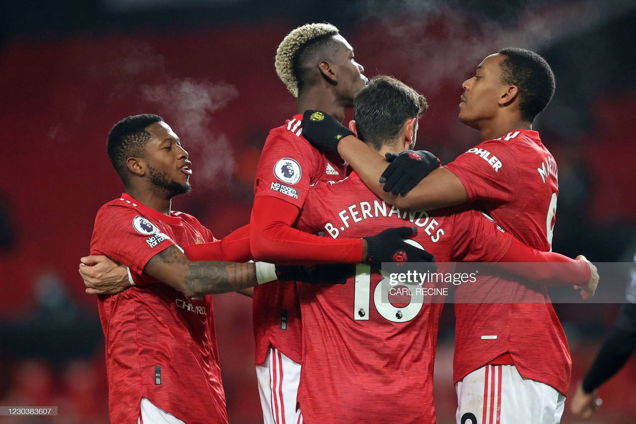 Manchester United player ratings vs Fulham (Man United players are celebrating in the photo)