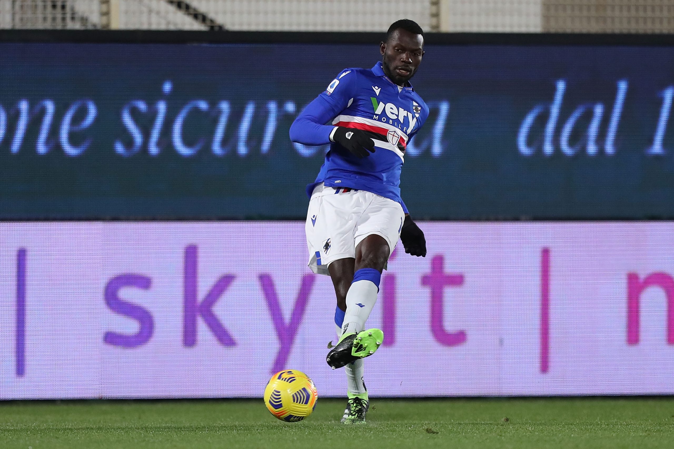 LA SPEZIA, ITALY - JANUARY 11: Omar Colley of UC Sampdoria in action during the Serie A match between Spezia Calcio and UC Sampdoria at Stadio Alberto Picco on January 11, 2021 in La Spezia, Italy.  (Photo by Gabriele Maltinti/Getty Images)