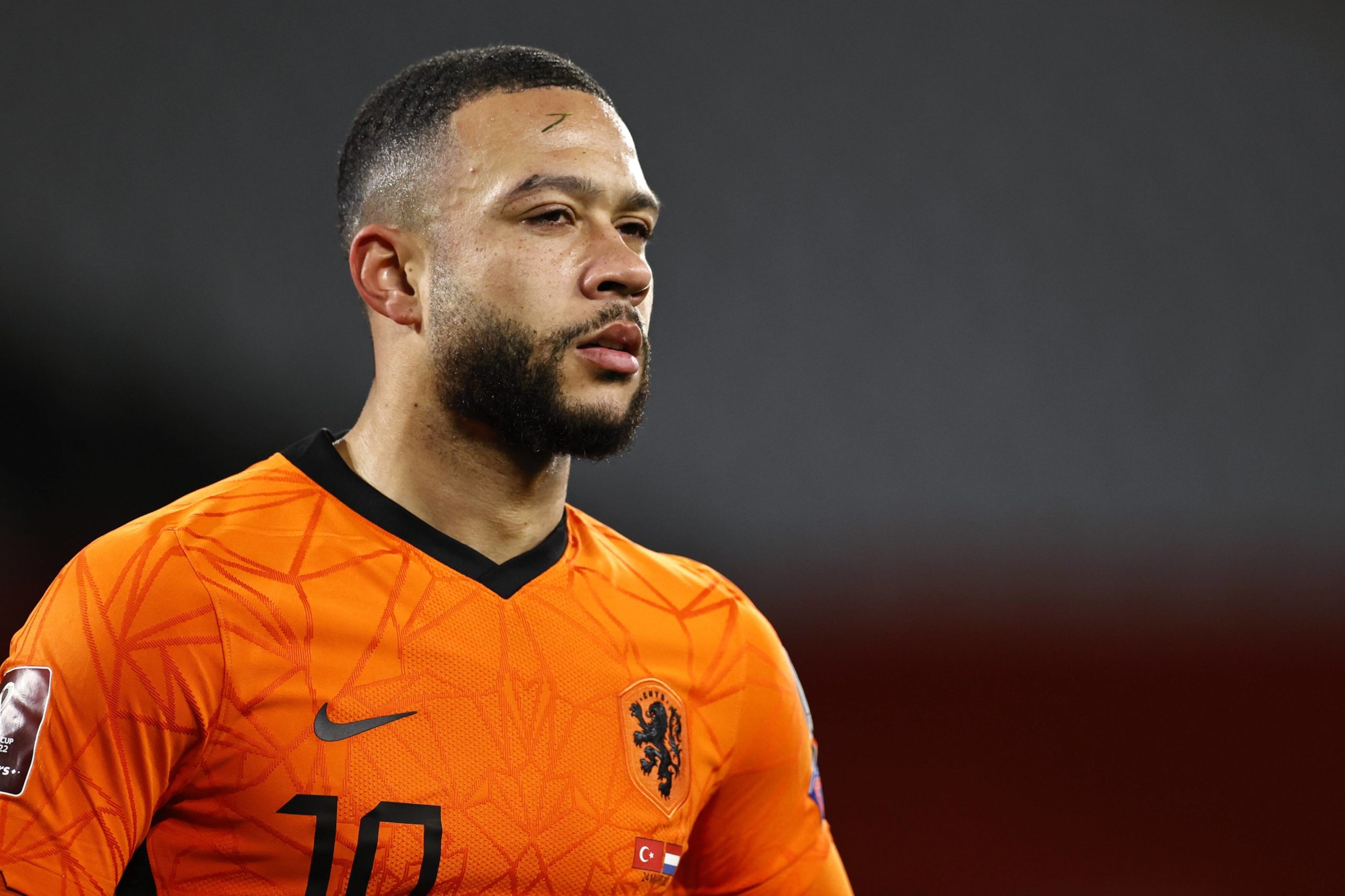 Update on Barcelona's pursuit of Depay who is seen in the photo