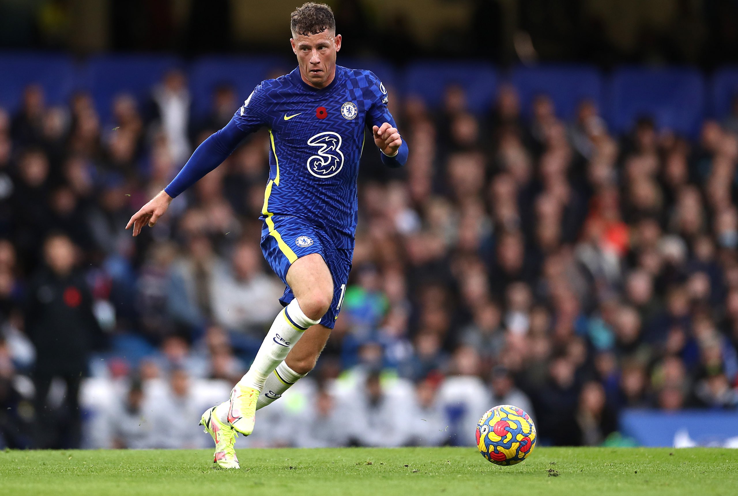 LONDON, ENGLAND - NOVEMBER 06: Ross Barkley of Chelsea controls the ball  during the Premier League match between Chelsea and Burnley at Stamford Bridge on November 06, 2021 in London, England. (Photo by Ryan Pierse/Getty Images)The 4th Official uses images provided by the following image agency: Getty Images (https://www.gettyimages.de/) Imago Images (https://www.imago-images.de/)