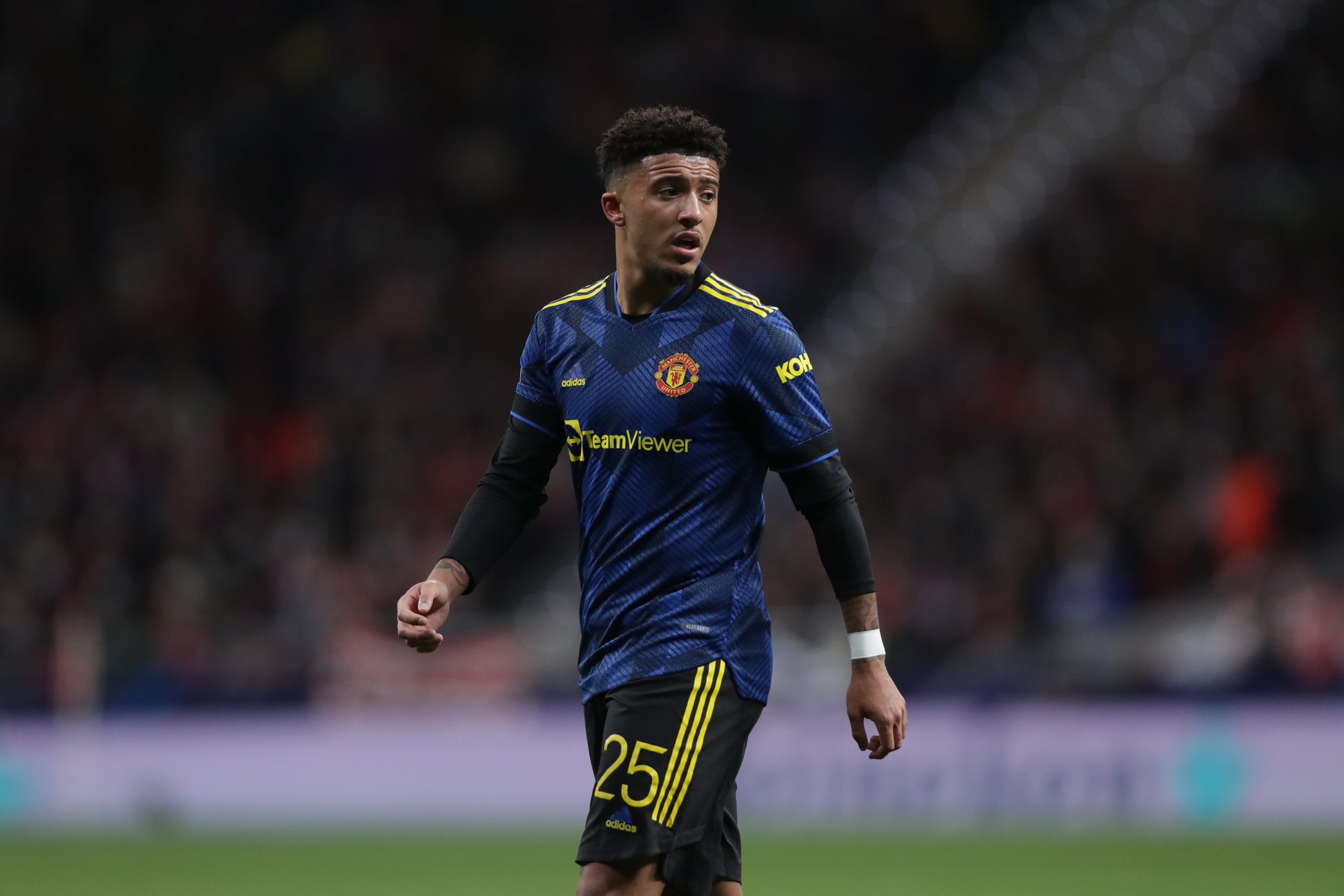 MADRID, SPAIN - FEBRUARY 23: Jadon Sancho of Manchester United in action during the UEFA Champions League Round Of Sixteen Leg One match between Atletico Madrid and Manchester United at Wanda Metropolitano on February 23, 2022 in Madrid, Spain. (Photo by Gonzalo Arroyo Moreno/Getty Images) The 4th Official uses images provided by the following image agency: Getty Images (https://www.gettyimages.de/) and Imago Images (https://www.imago-images.de/)