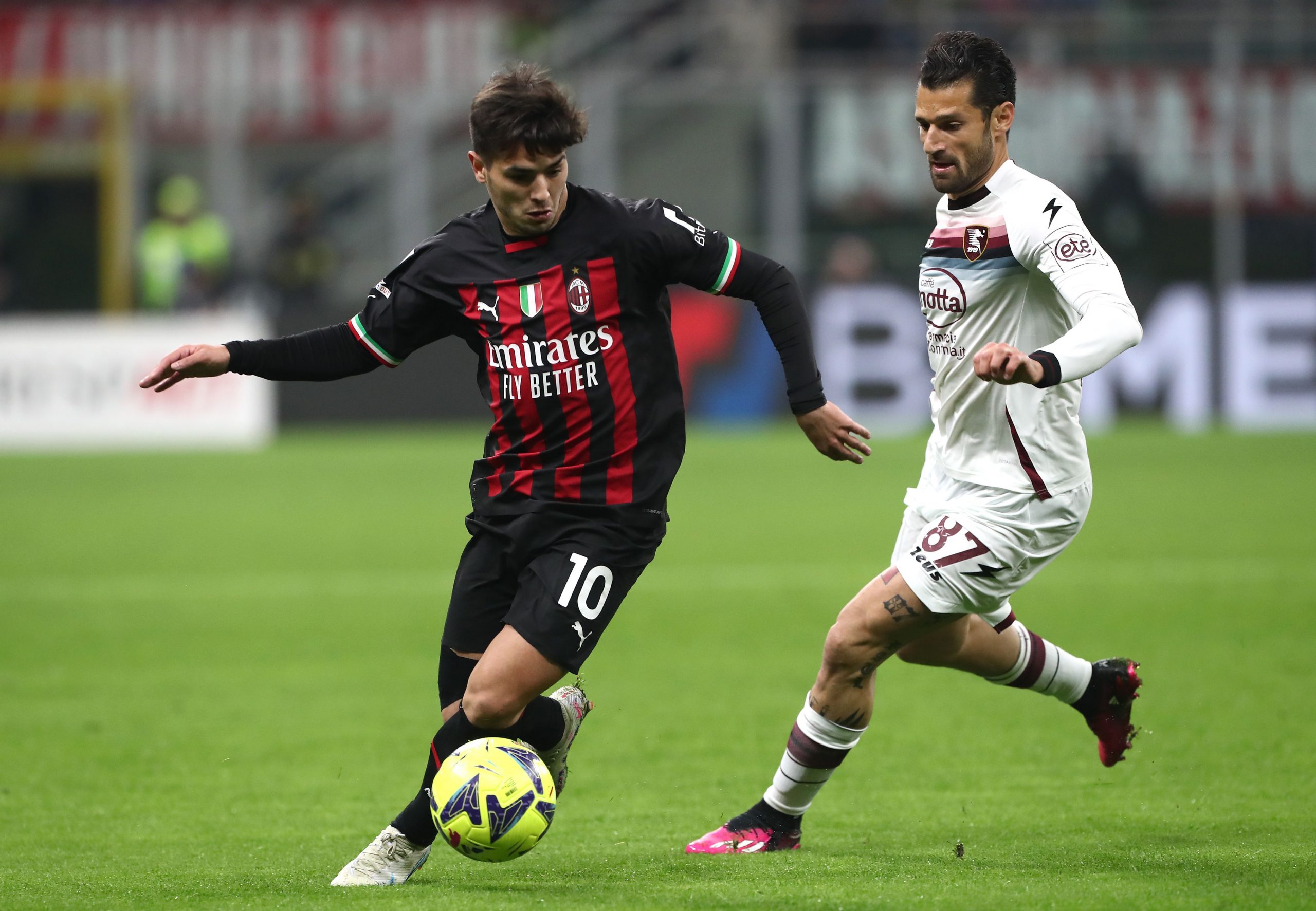 Arsenal are eyeing a move for this AC Milan ace- The 4th Official