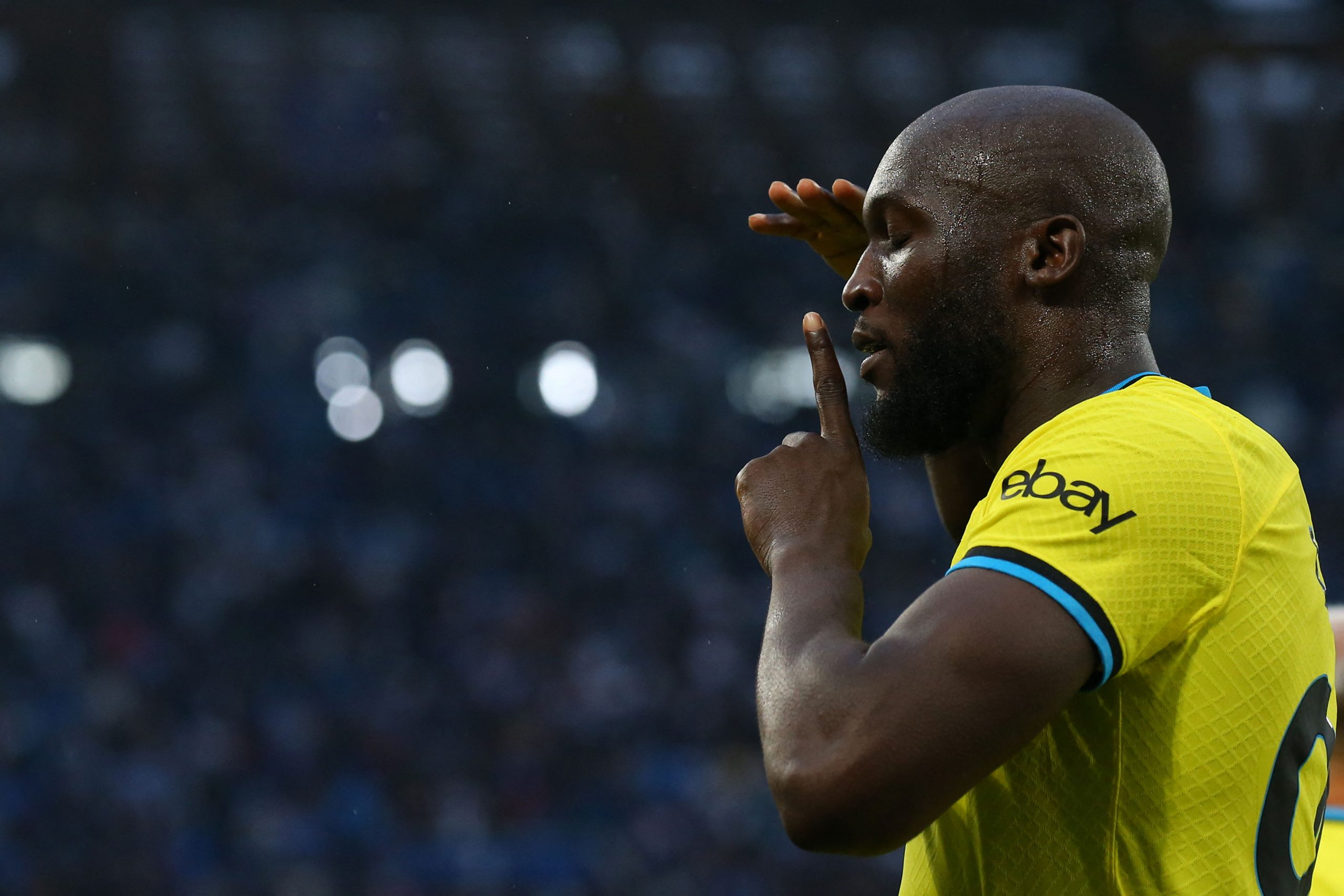 Inter Milan's Belgian forward Romelu Lukaku celebrates after scoring an equalizer during the Italian Serie A football match between Napoli and Inter on May 21, 2023 at the Diego-Maradona stadium in Naples. (Photo by CARLO HERMANN / AFP) (Photo by CARLO HERMANN/AFP via Getty Images)