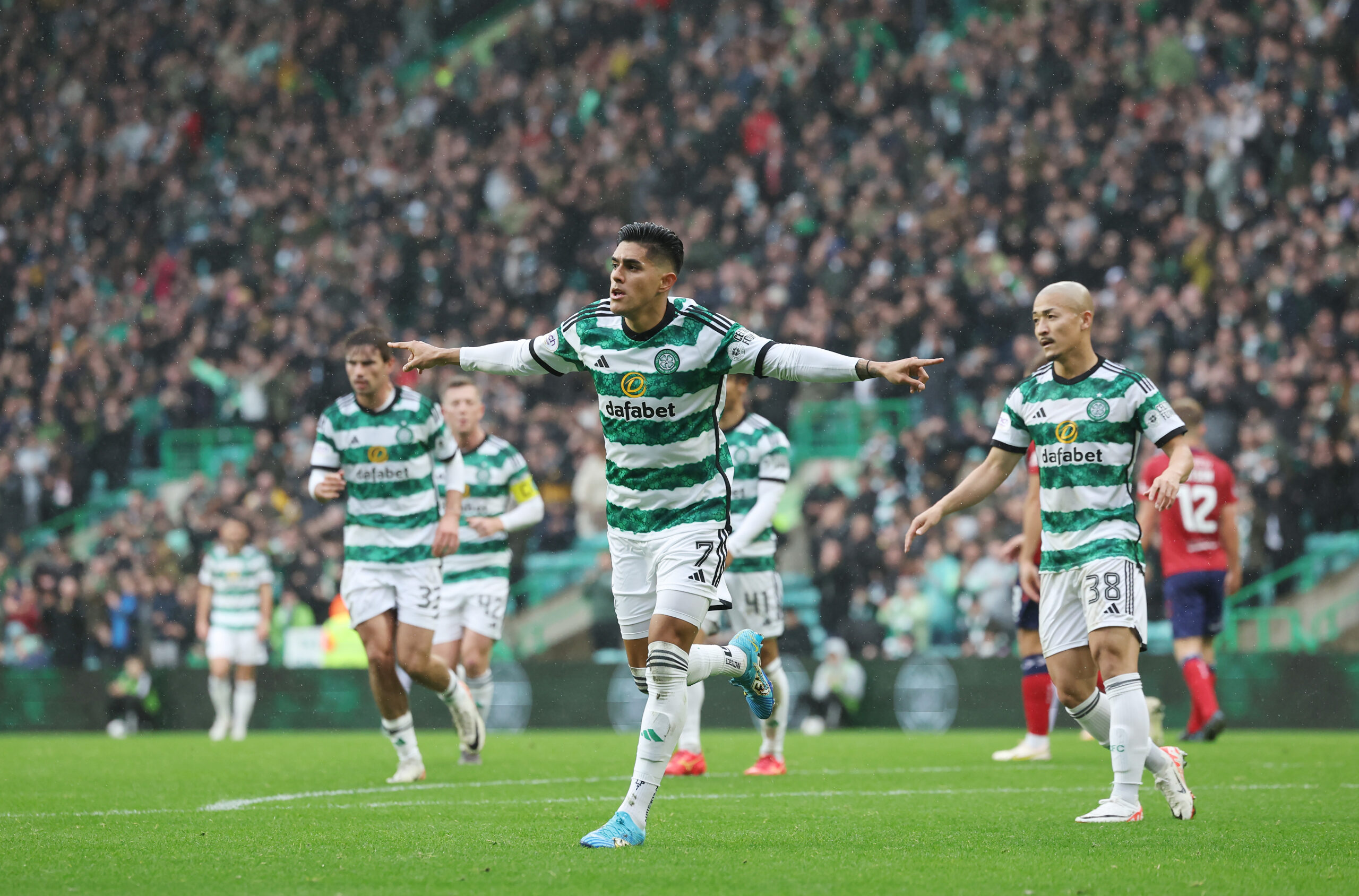 Celtic winger Luis Palma celebrates his goal