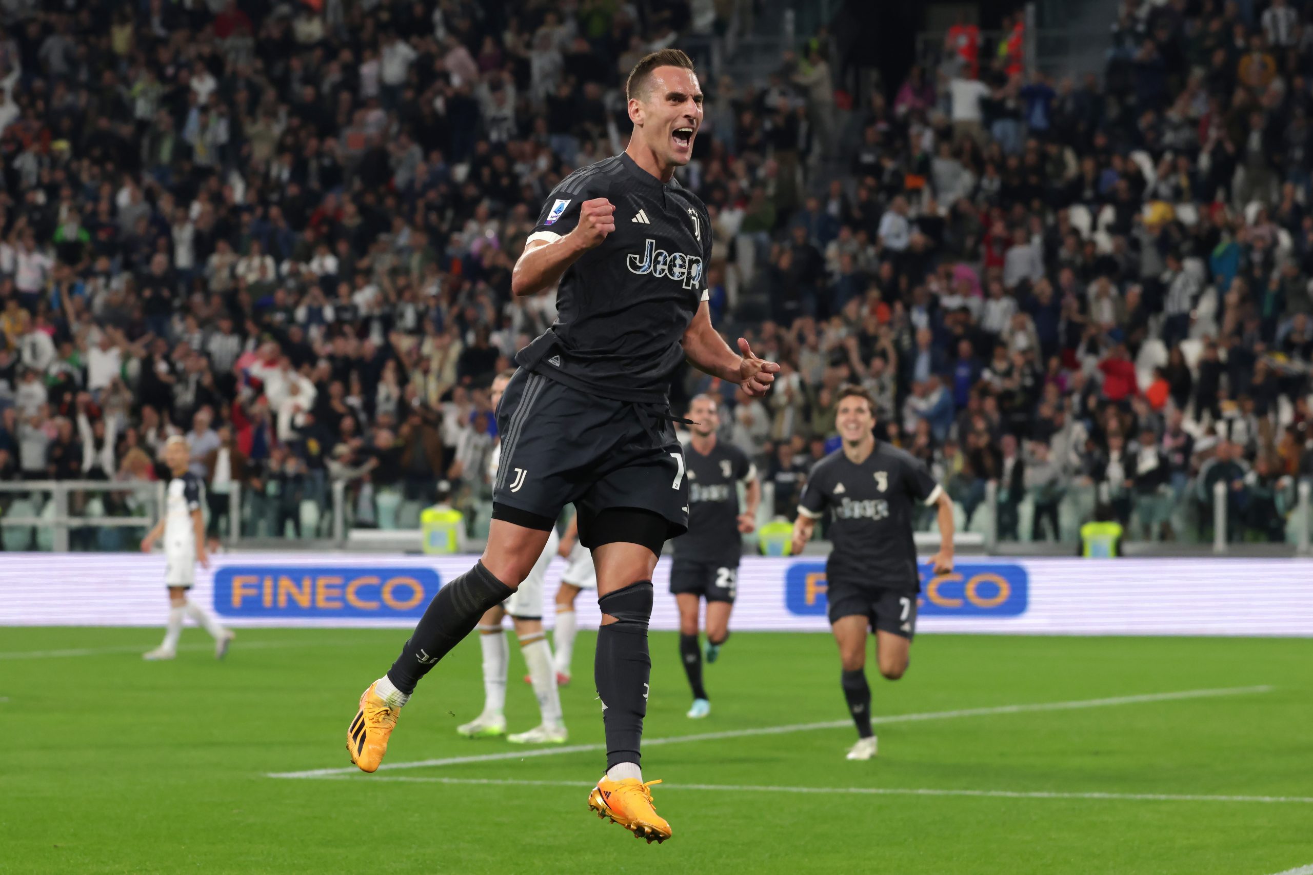 TURIN, ITALY - SEPTEMBER 26: Arkadiusz Milik of Juventus celebrates after scoring to give the side a 1-0 lead during the Serie A TIM match between Juventus and US Lecce at Allianz Stadium on September 26, 2023 in Turin, Italy. (Photo by Jonathan Moscrop/Getty Images)