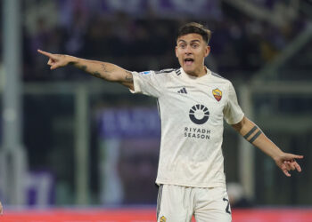 FLORENCE, ITALY - MARCH 10: Paulo Dybala of AS Roma reacts during the Serie A TIM match between ACF Fiorentina and AS Roma - Serie A TIM  at Stadio Artemio Franchi on March 10, 2024 in Florence, Italy.(Photo by Gabriele Maltinti/Getty Images)