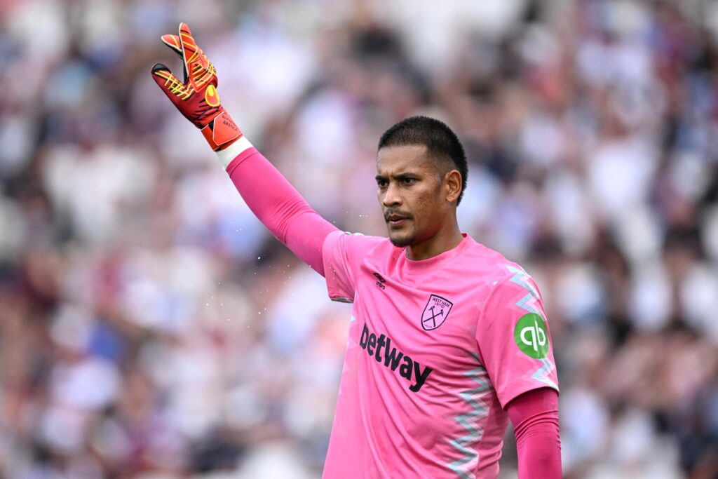 LONDON, ENGLAND - SEPTEMBER 21: Alphonse Areola of West Ham United reacts during the Premier League match between West Ham United FC and Chelsea FC at London Stadium on September 21, 2024 in London, England. (Photo by Justin Setterfield/Getty Images)