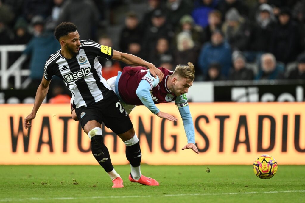 Lloyd Kelly Liverpool target