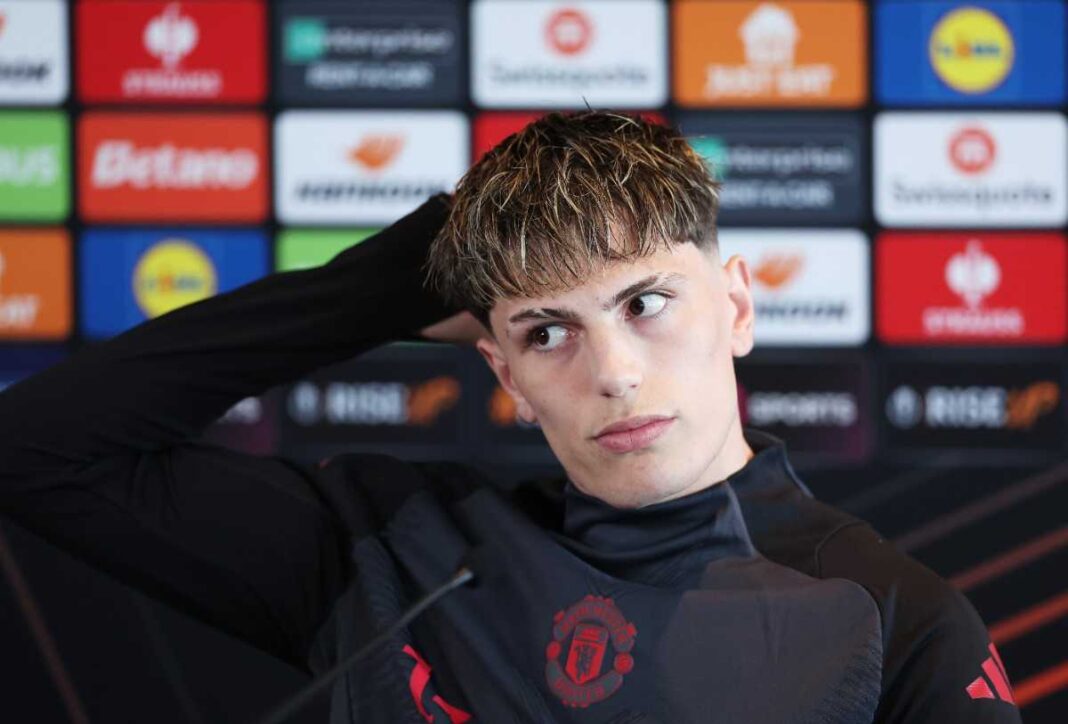 manchester-united-training-session-and-press-conference-uefa-europa-league-2024-25-semi-final-second-leg (1) Alejandro Garnacho Manchester United