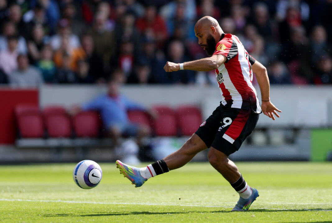 Brentford FC v Brighton & Hove Albion FC - Premier League Manchester United