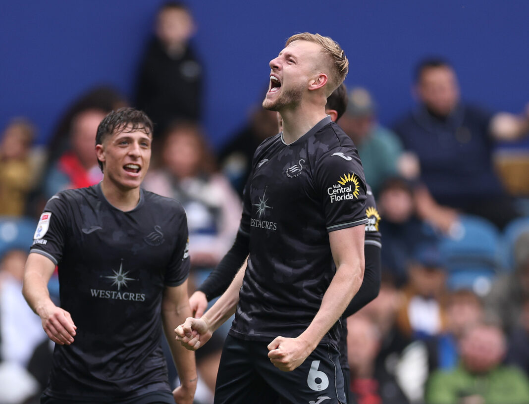 Queens Park Rangers FC v Swansea City AFC - Sky Bet Championship Rangers target Darling