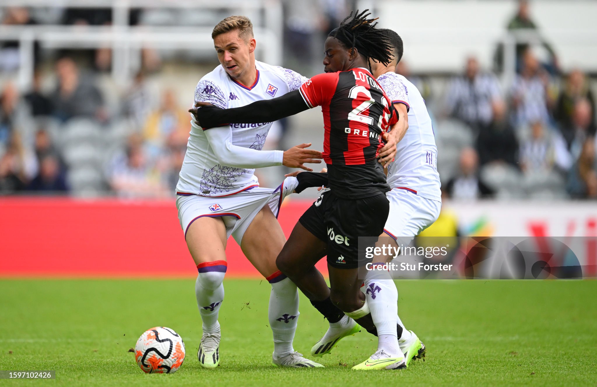 Celtic target Munteanu in action for Fiorentina