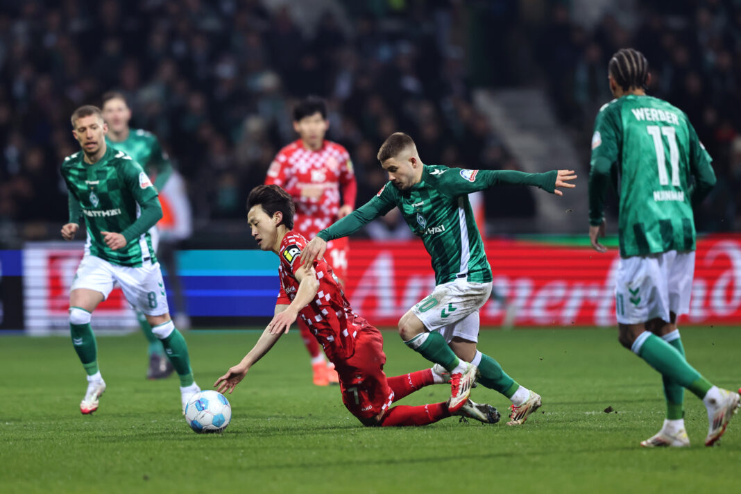 SV Werder Bremen v 1. FSV Mainz 05 - Bundesliga Aston Villa target Schmid