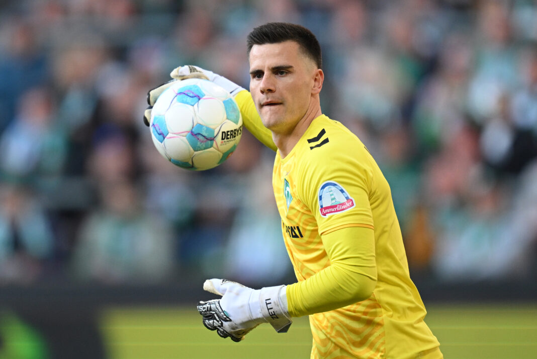 SV Werder Bremen v Eintracht Frankfurt - Bundesliga West Ham United Will Reportedly Look To Sign Michael Zetterer
