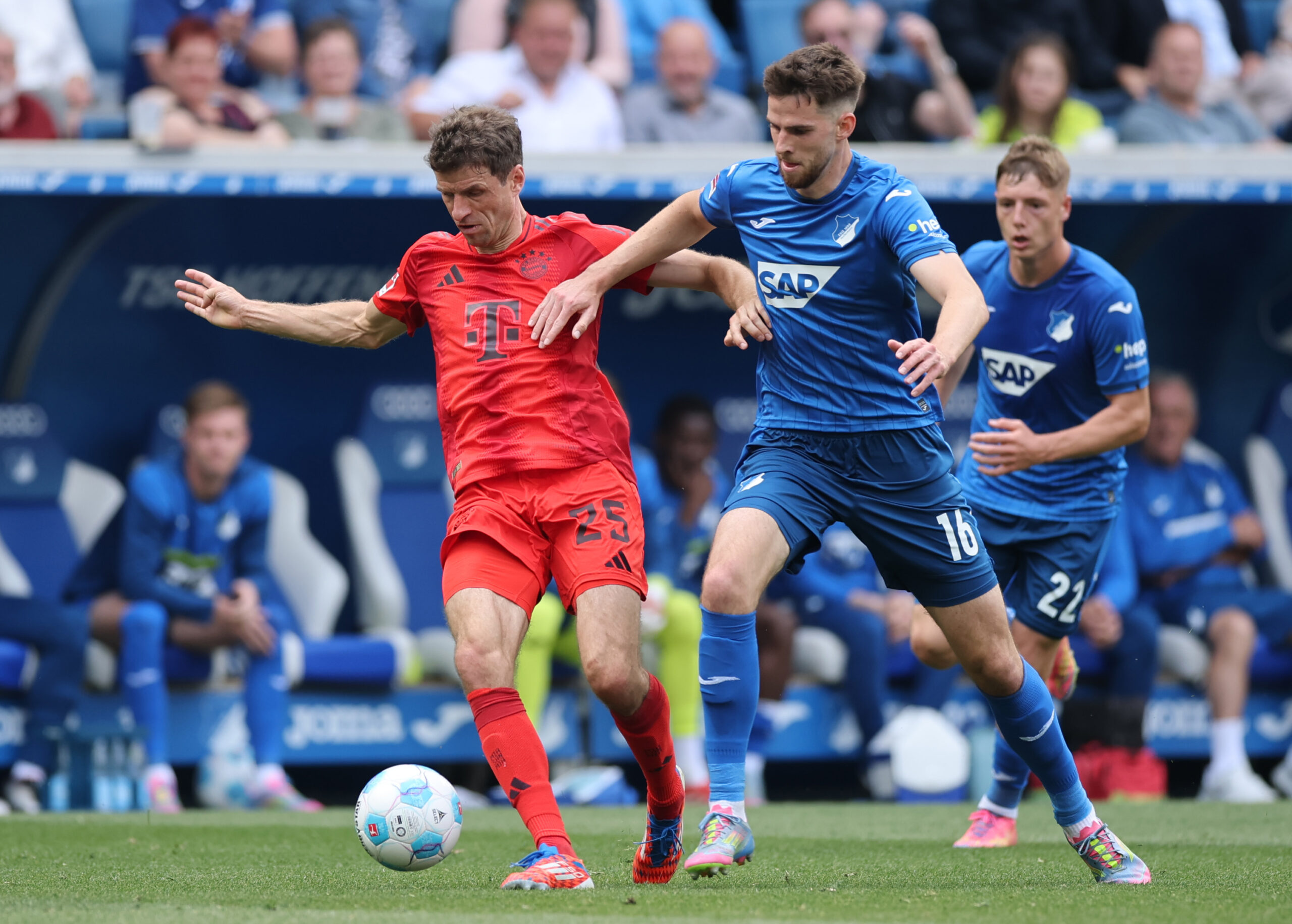 Leeds United target Stach in action against Bayern Munich