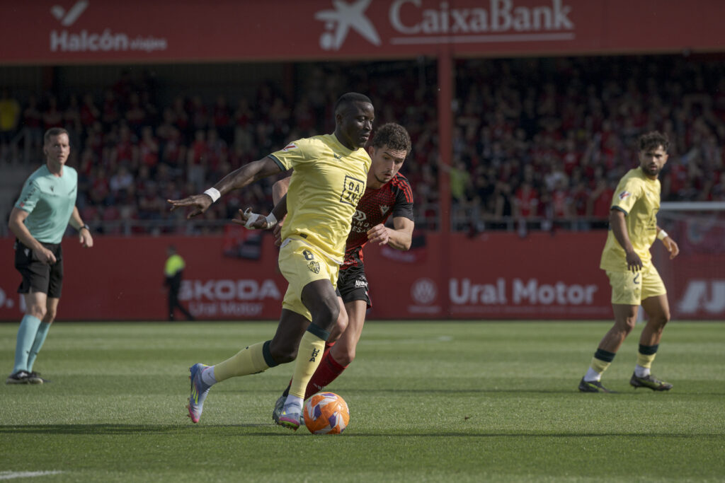 According to a Spanish report, Fichajes, Everton are now looking to sign 23-year-old midfielder Dion Lopy from UD Almeria.
