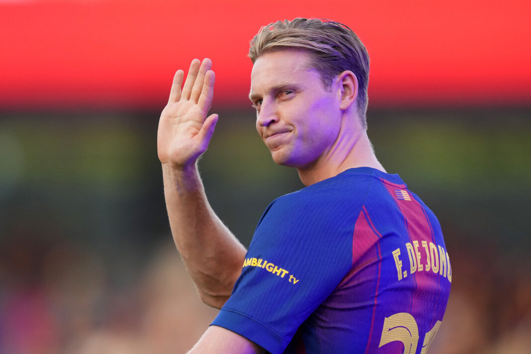 Arsenal are now eyeing Frenkie de Jong, especially in the situation where his contract with Barcelona will end next year.
