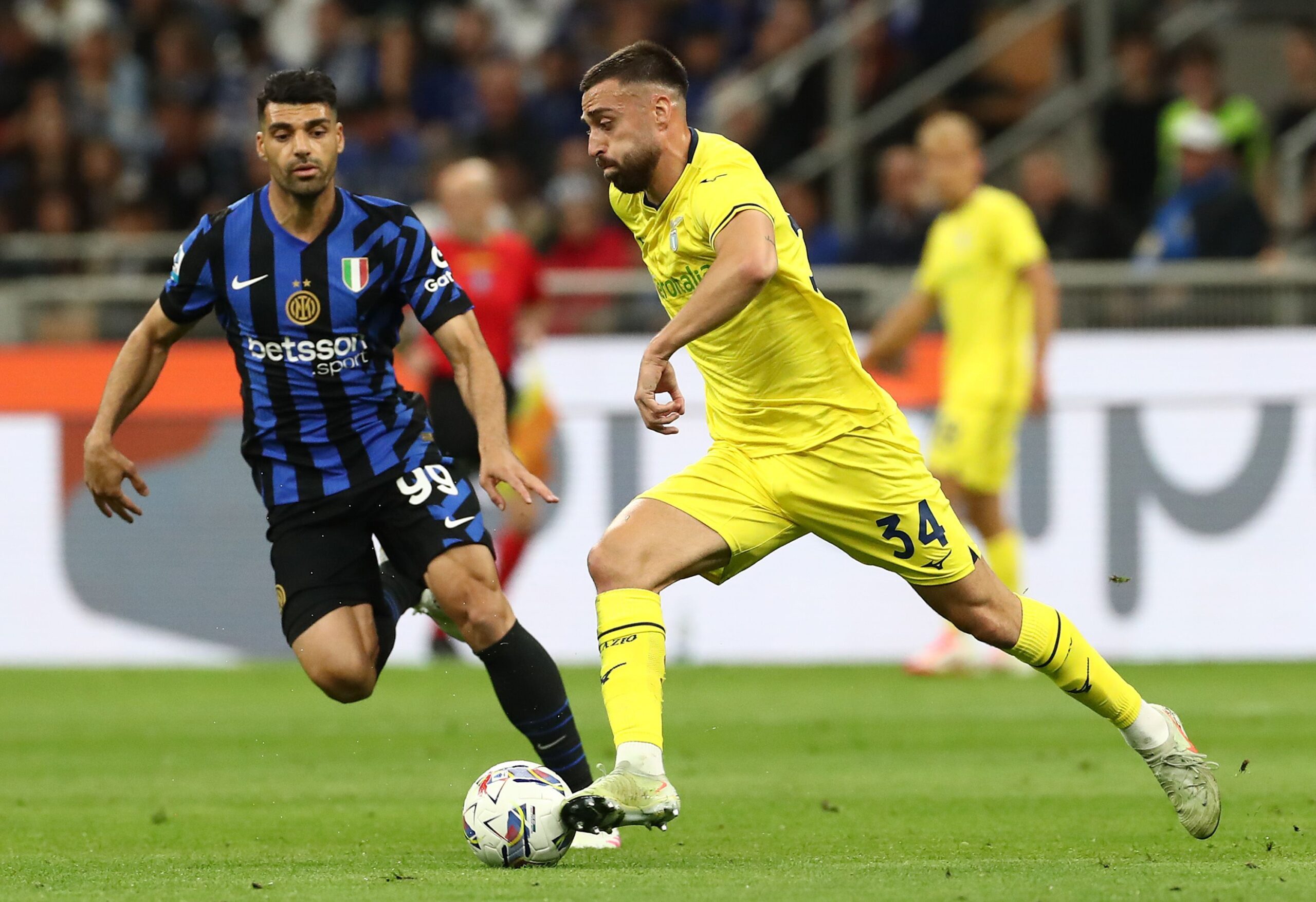 Leeds United target Taremi in action for Inter